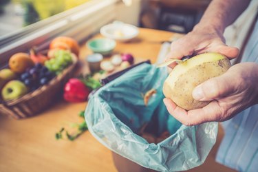 Peeling Potatoes, Vegetable Food waste